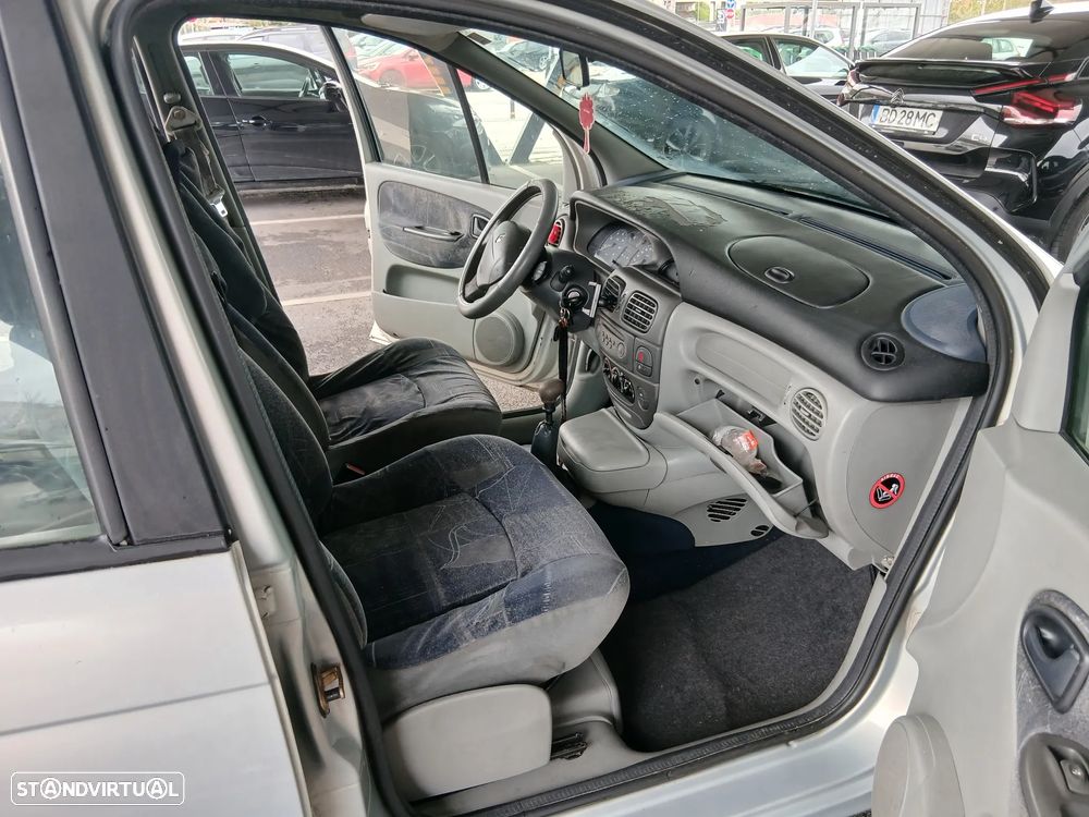 Renault Scénic - 12