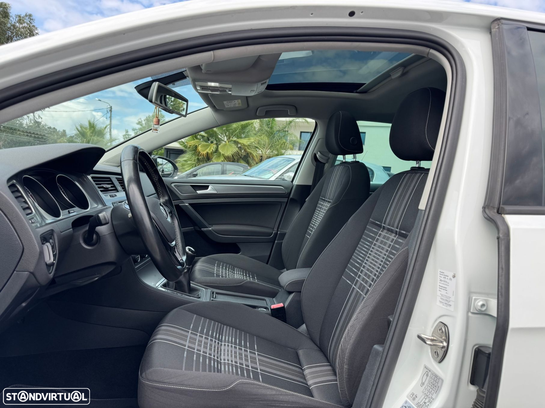 VW Golf 1.2 TSi BlueMotion Lounge - 26