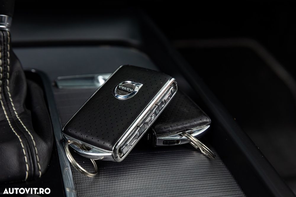 Volvo XC 60 B5 D AWD Geartronic RDesign - 40