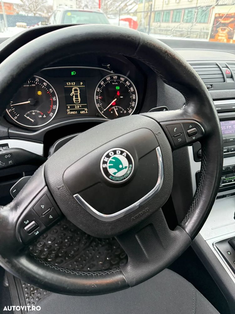 Skoda Octavia 1.6 TDI DPF DSG Active - 12