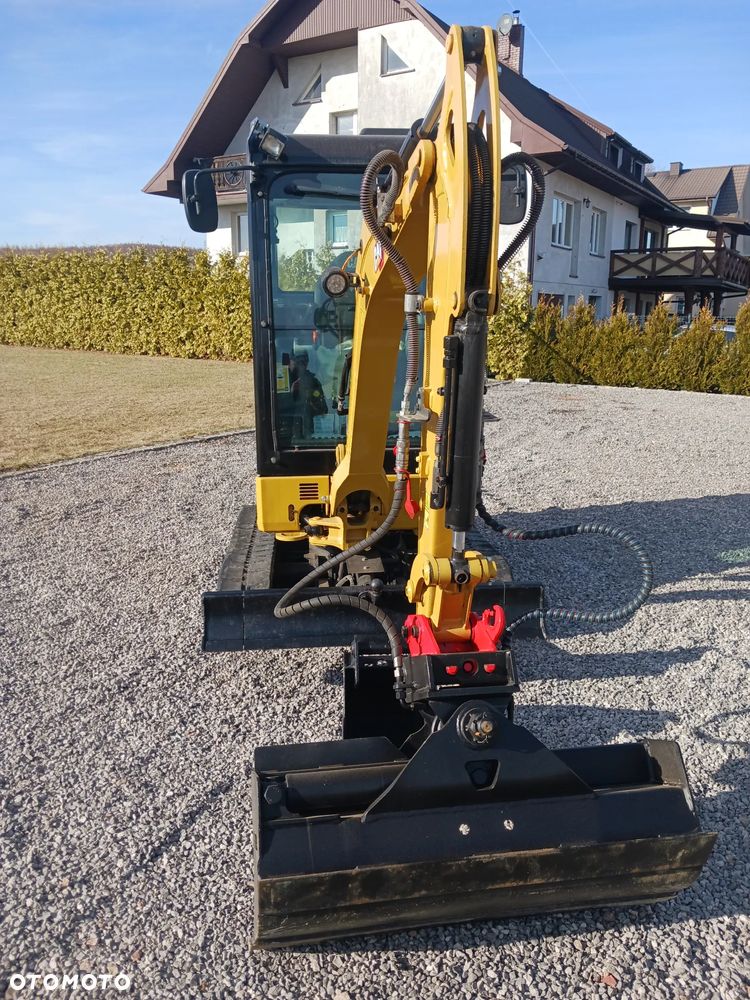 Caterpillar 301.8 - 13