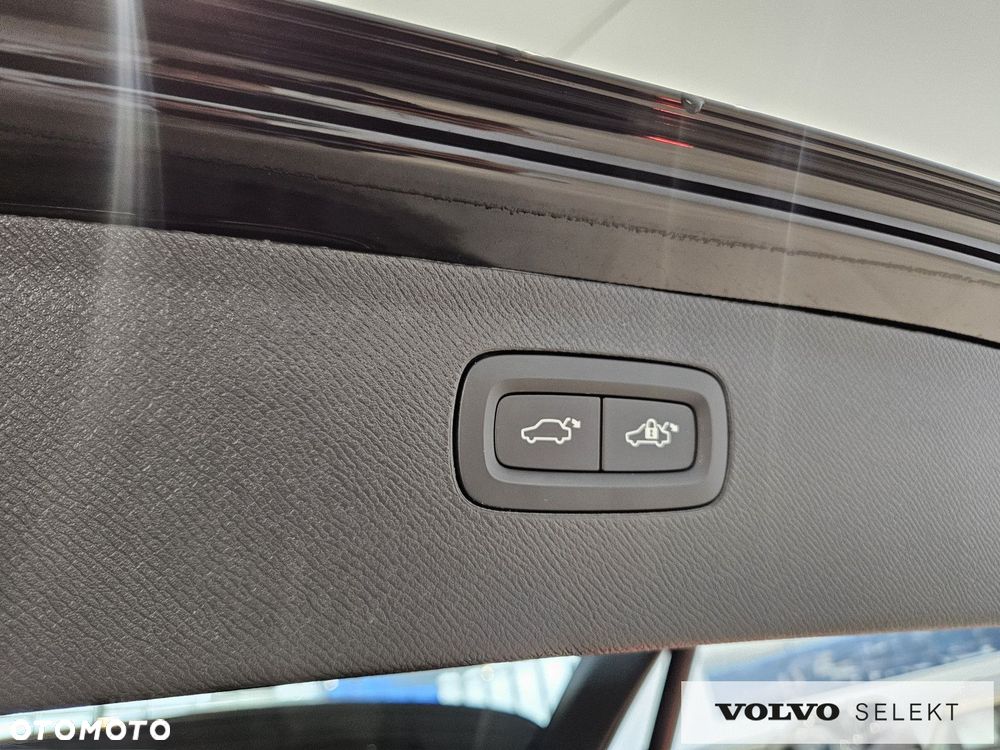 Volvo XC 90 - 23
