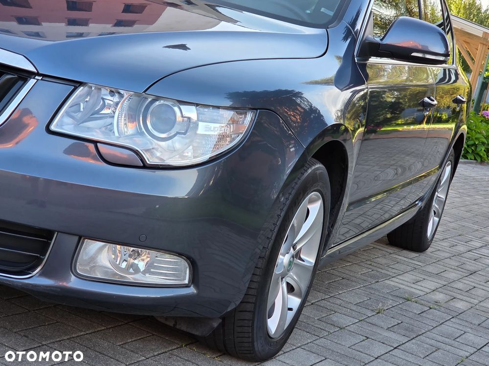 Skoda Superb 1.8 TSI DSG Ambition - 17