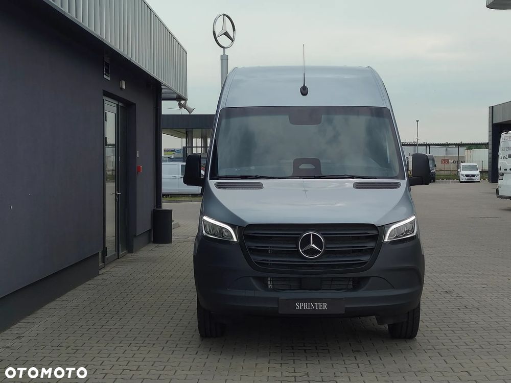 Mercedes-Benz Sprinter - 3