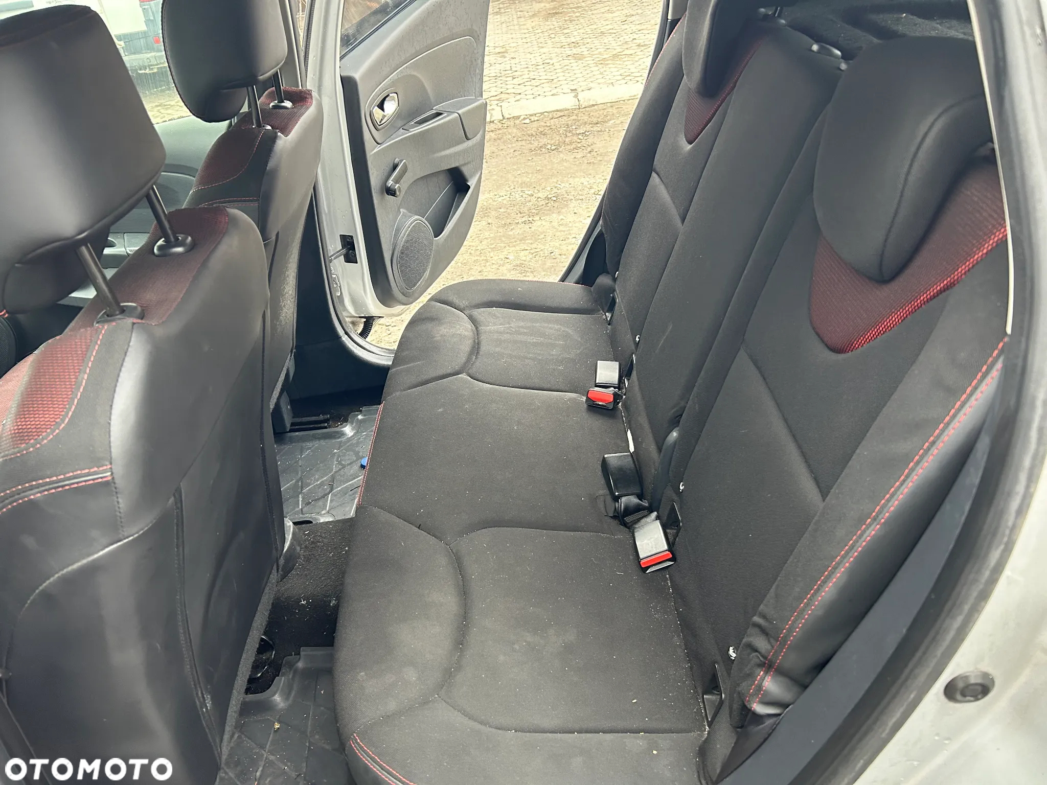 Renault Clio - 6