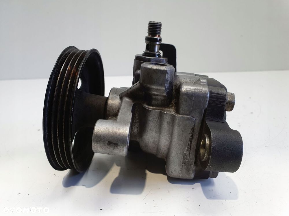 Mitsubishi Carisma 1.8 GDI POMPA WSPOMAGANIA - 4