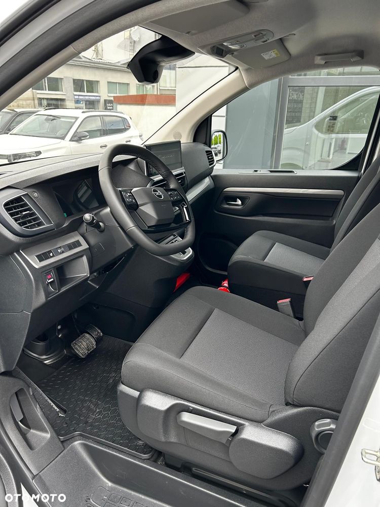 Opel Vivaro - 17