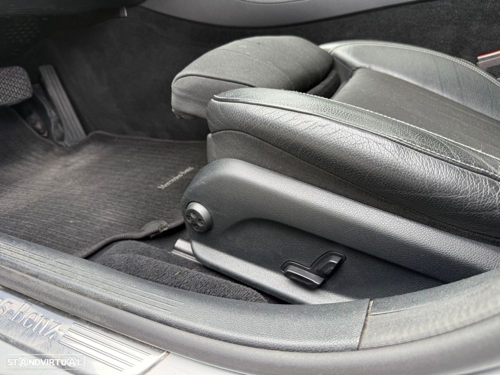 Mercedes-Benz E 220 d AMG Line - 11
