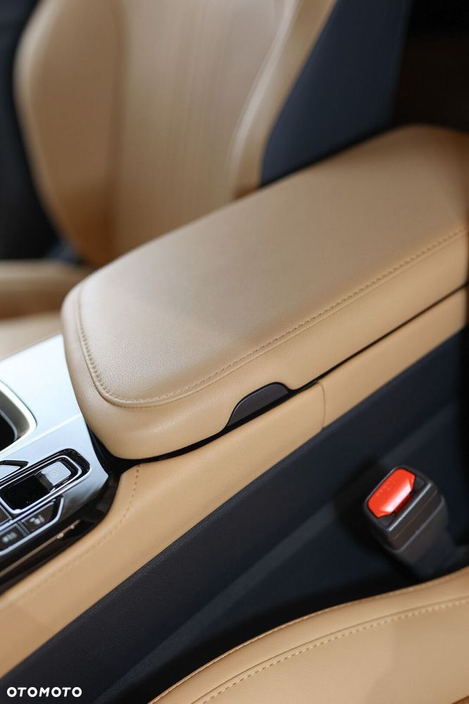 Lexus NX 350h Prestige AWD - 29