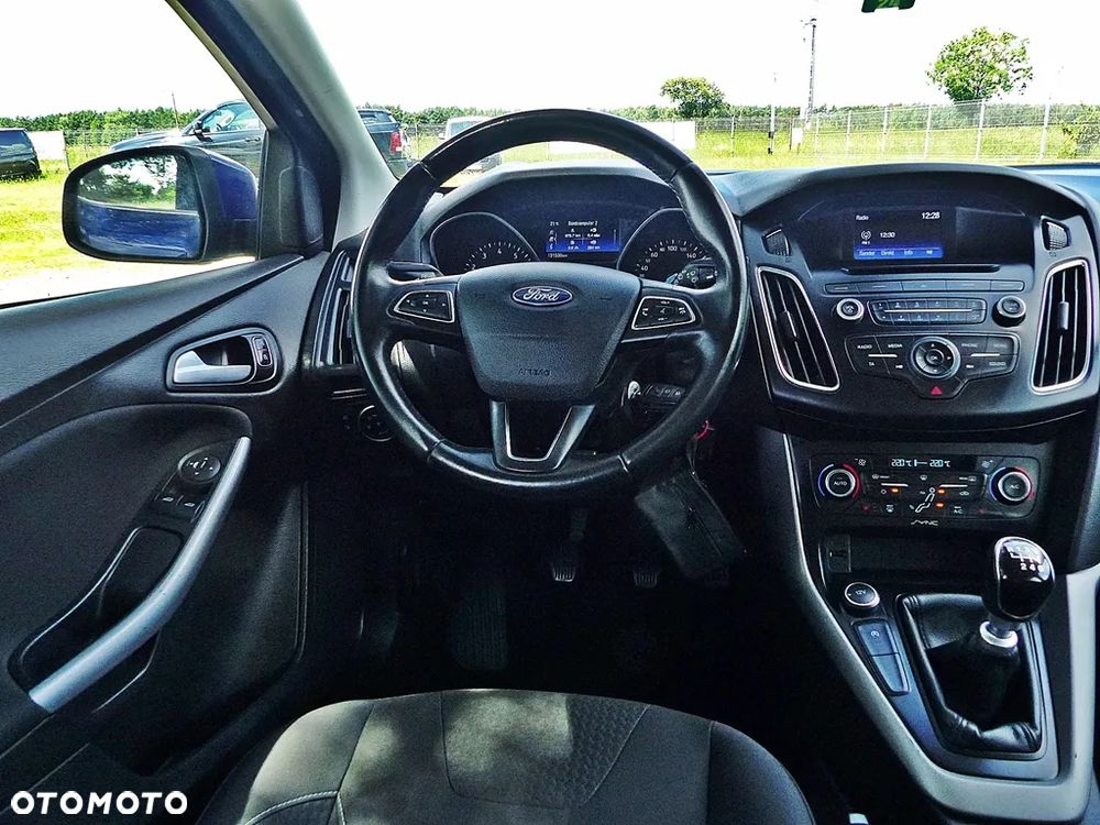 Ford Focus 1.0 EcoBoost Edition - 35