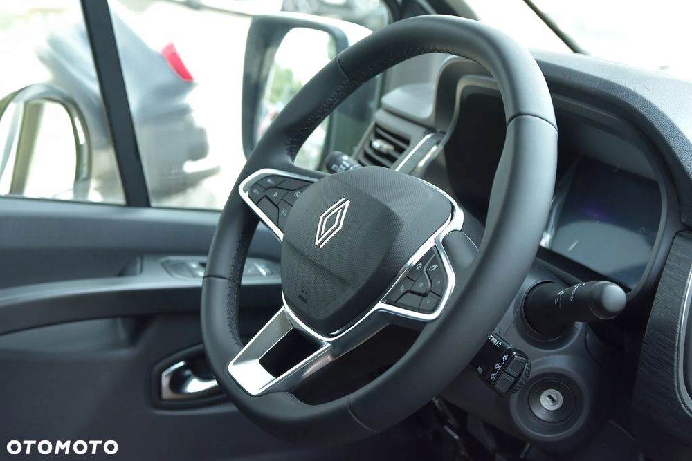 Renault Trafic 2.0 150KM - 28