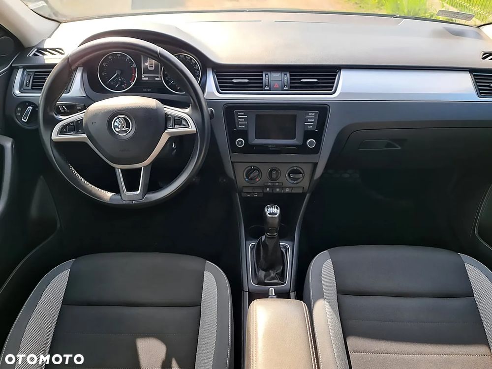 Skoda RAPID Spb 1.2 TSI Ambition - 7