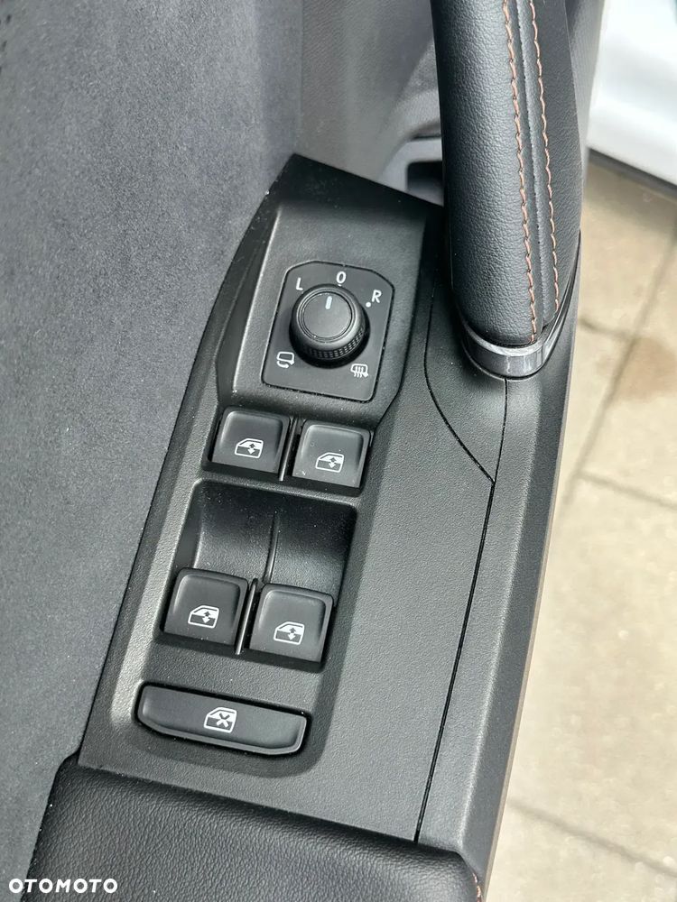 Cupra Formentor 1.5 eTSI mHEV DSG - 17