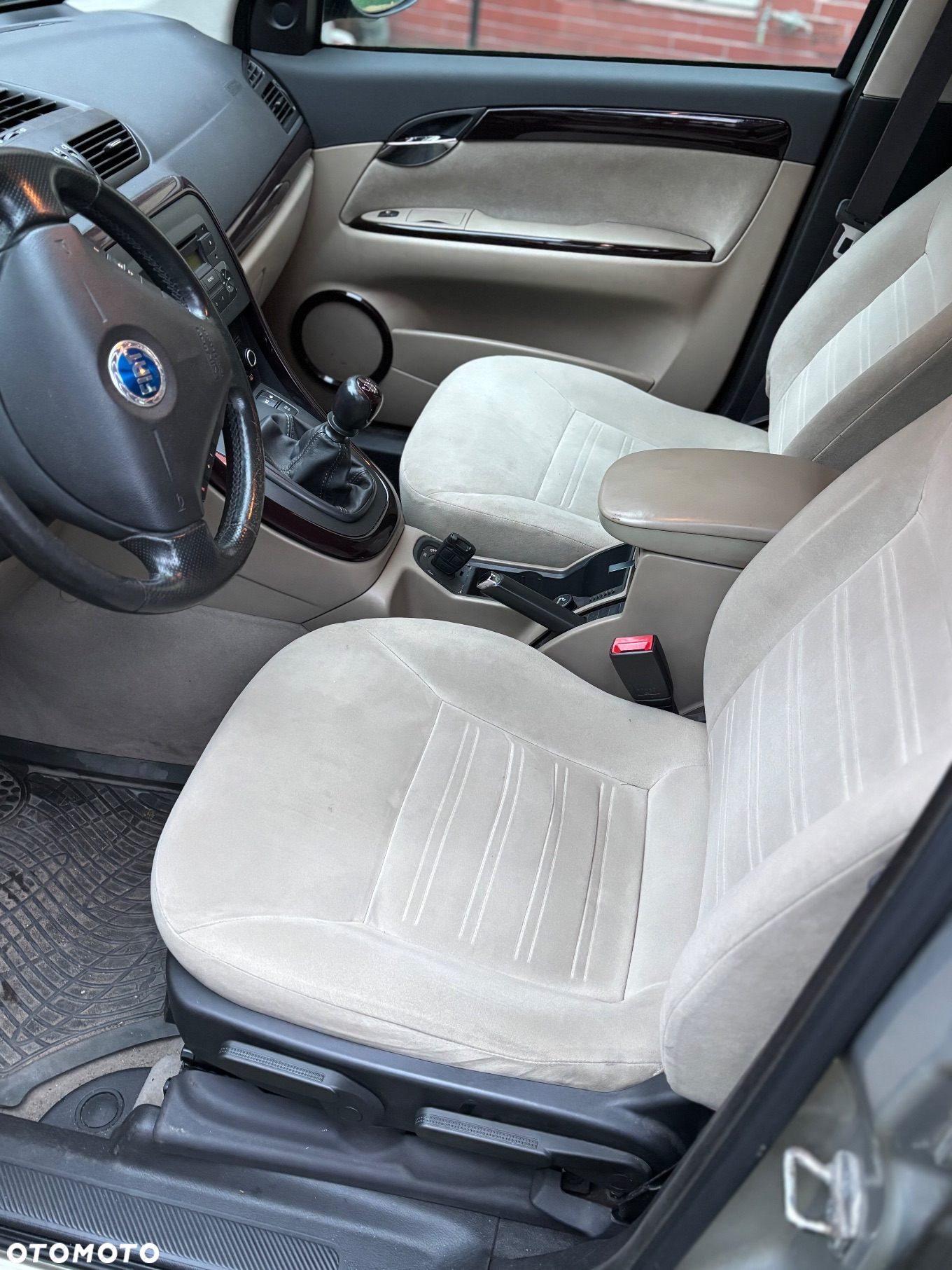 Fiat Croma 1.9 JTD Emotion - 21