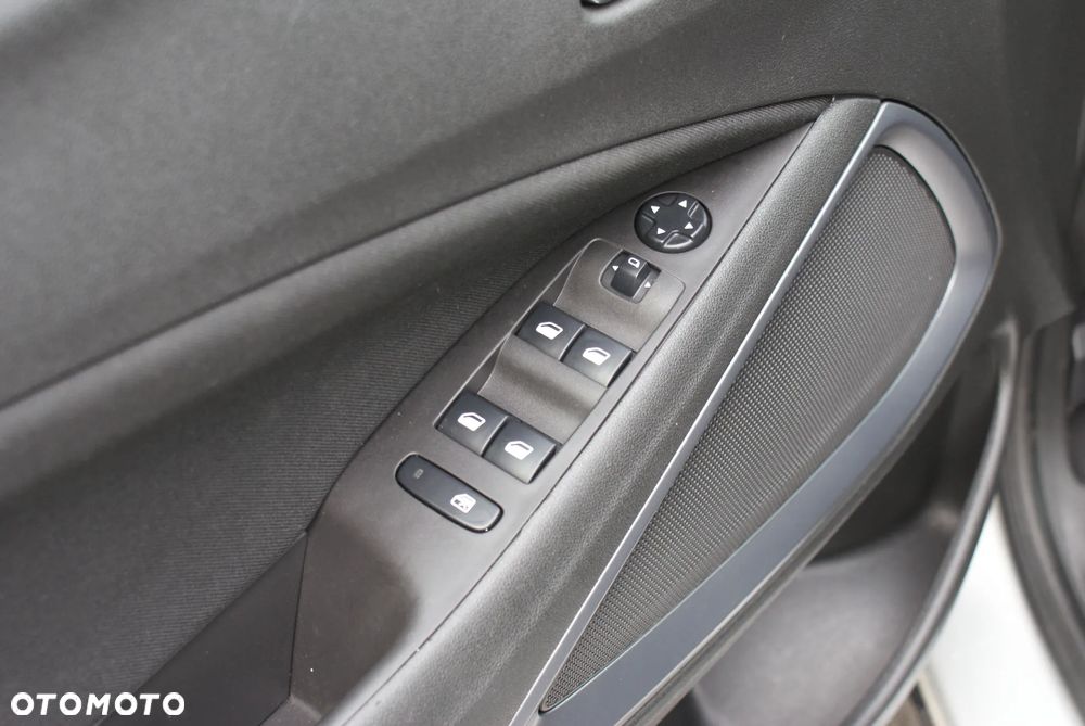 Opel Crossland X - 4