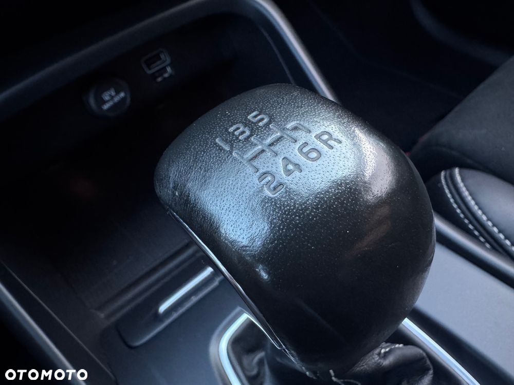 Volvo XC 40 D3 SCR R-Design - 34