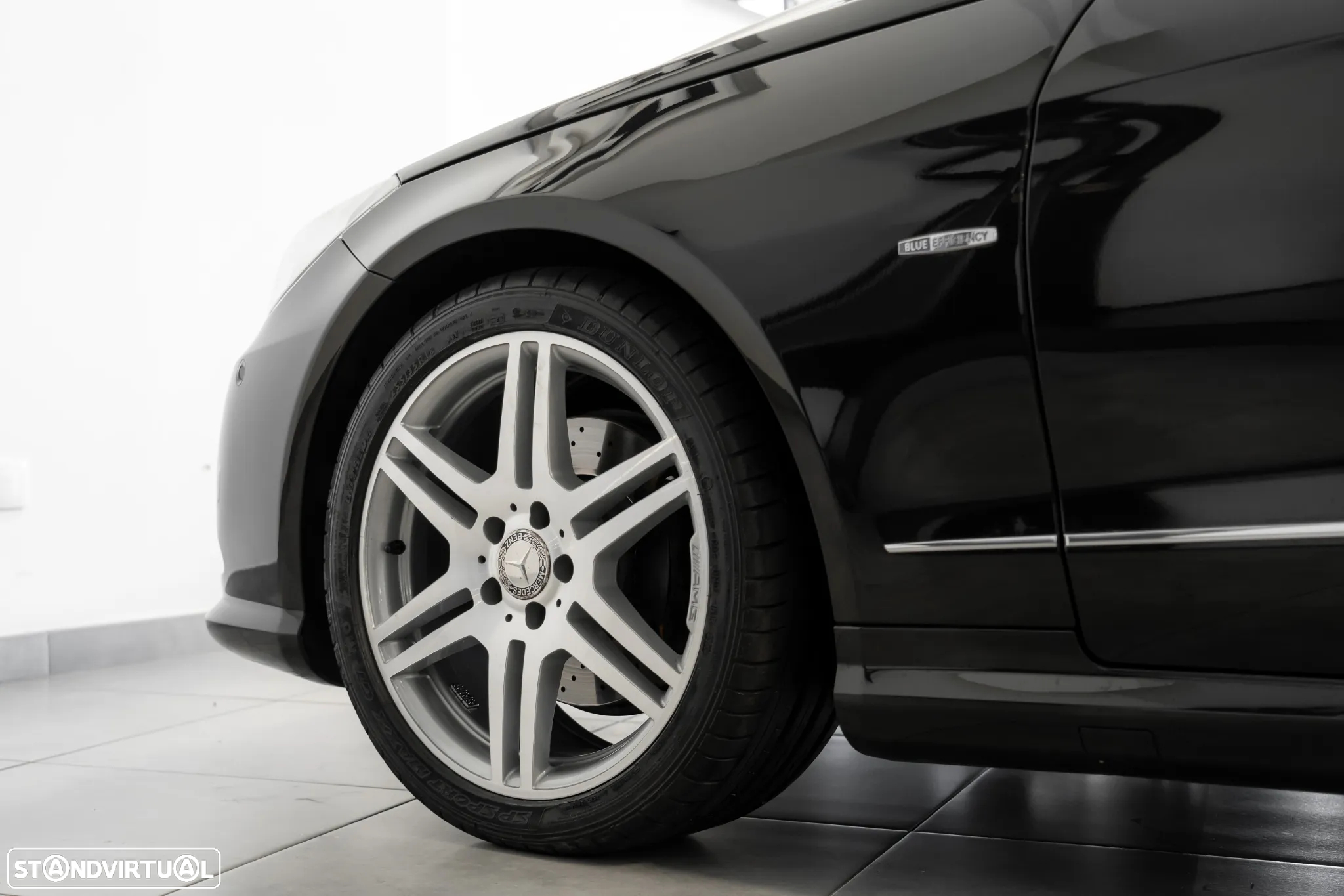 Mercedes-Benz E 250 CGi Avantgarde BlueEfficiency Auto - 9