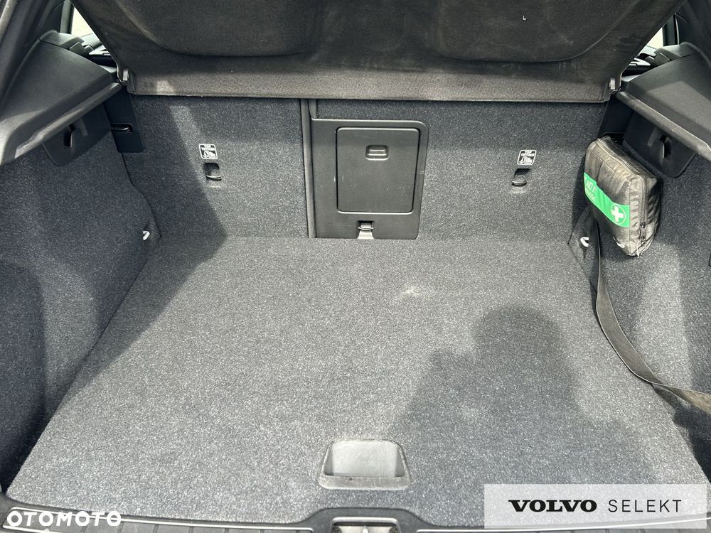 Volvo XC 40 - 21