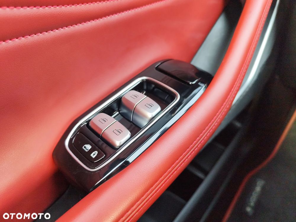 Omoda 9 1.5 Super Hybrid Exclusive AWD - 18