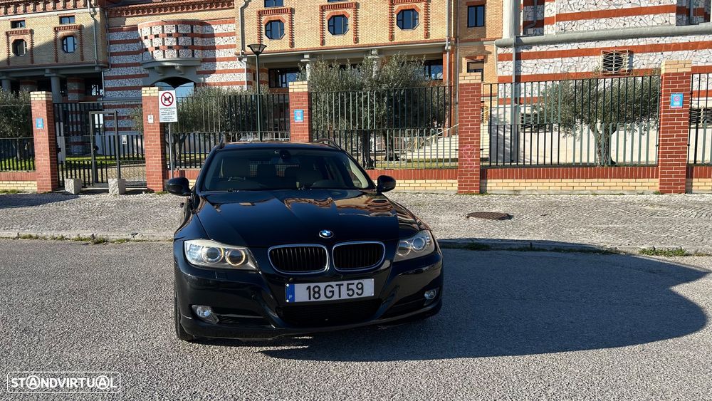 BMW 320 d Sport - 17