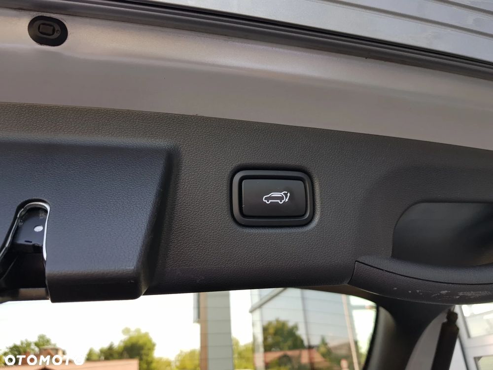 Hyundai Tucson 1.6 T-GDi 48V Executive 4WD DCT - 24