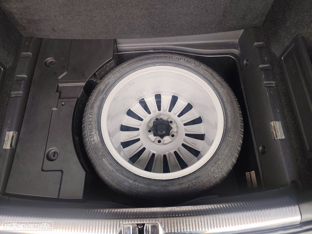 VW Passat Variant 2.0 TDI Highline - 18