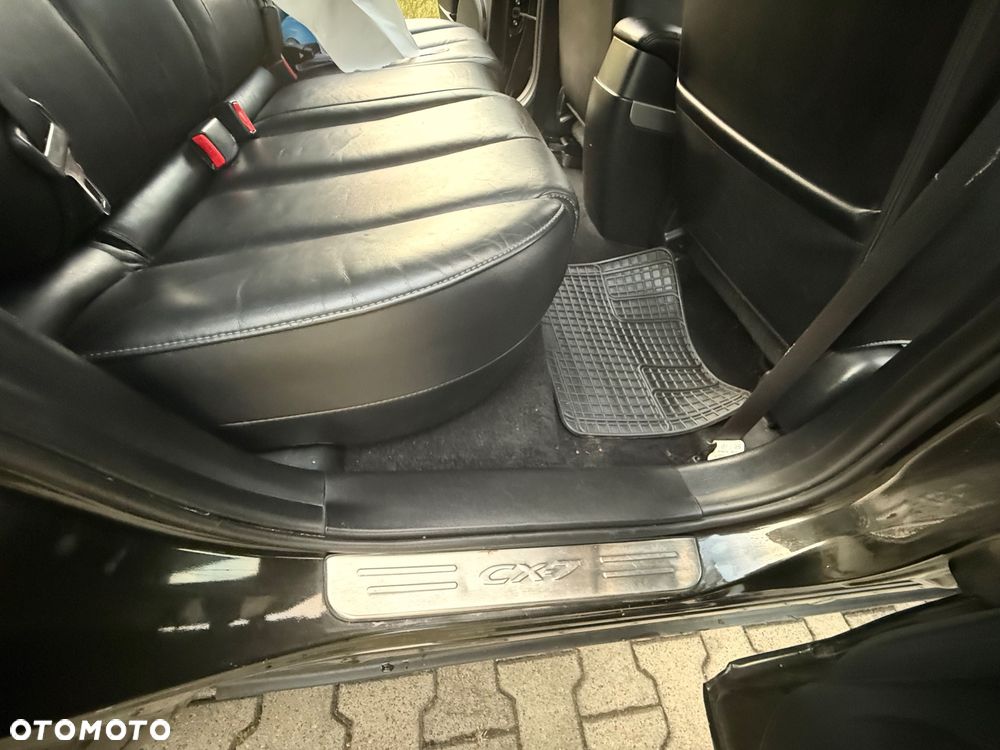 Mazda CX-7 2.2 CD Exclusive + - 23