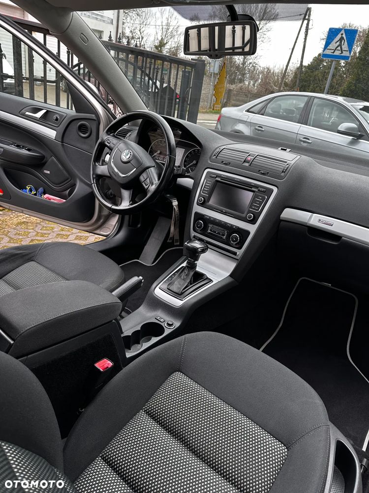 Skoda Octavia 2.0 TDI DPF 4x4 DSG Scout - 12