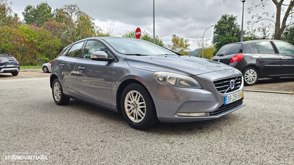 Volvo V40 1.6 D2 Momentum Eco - 3