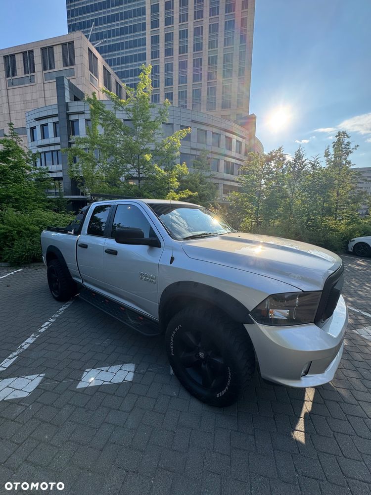 Dodge RAM 5.7 4x4 - 3