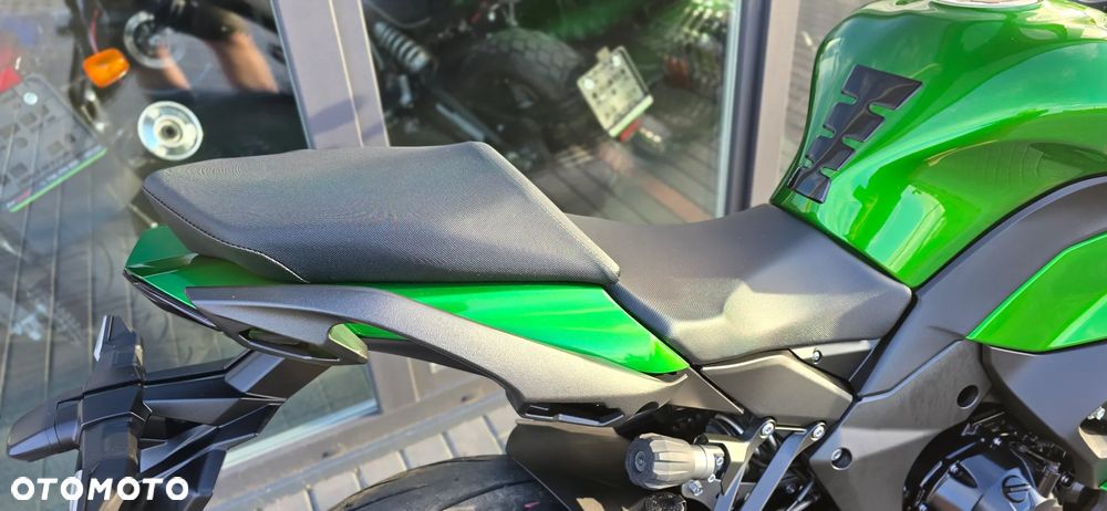 Kawasaki Ninja 1000 SX - 16