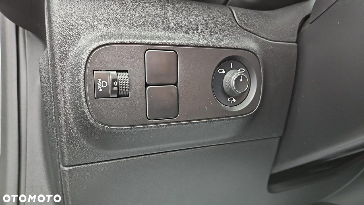 Citroën C3 1.2 PureTech Shine - 17