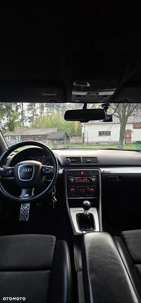 Audi A4 Avant 2.0T FSI - 2