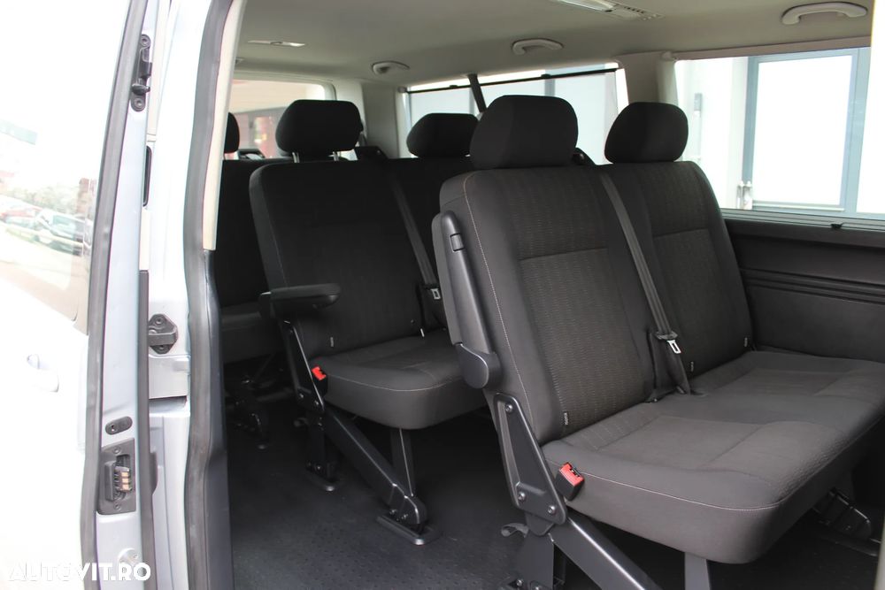 Volkswagen Caravelle - 8