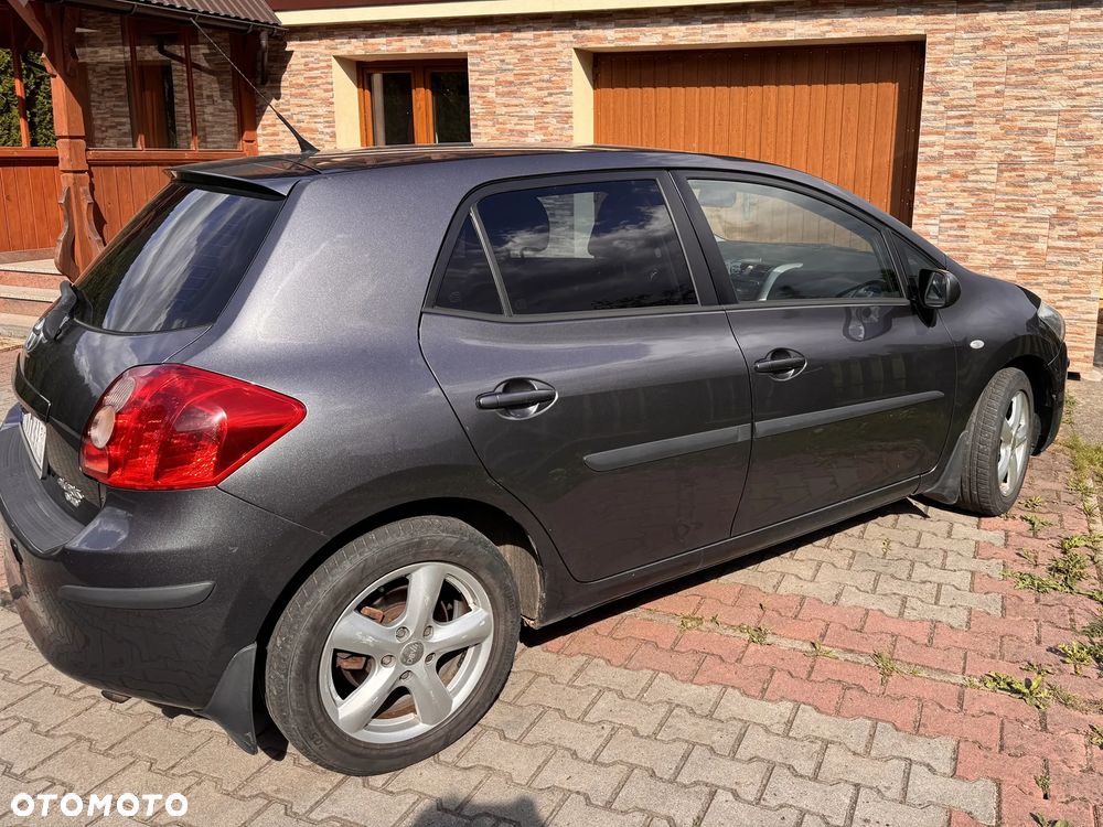 Toyota Auris 1.4 D-4D Luna - 5