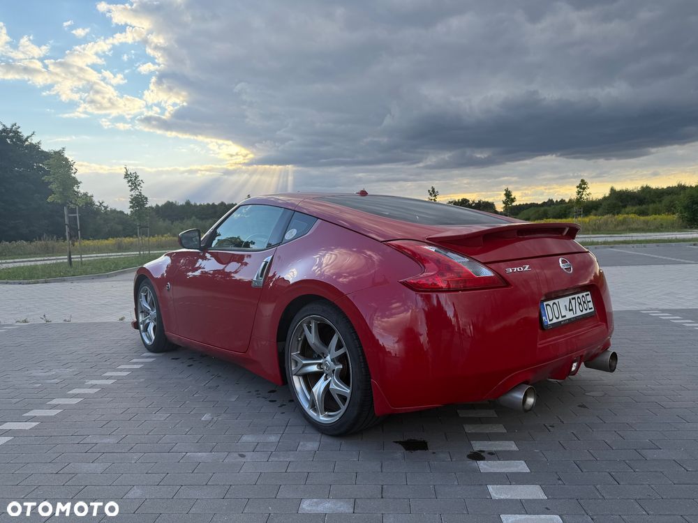 Nissan 370 Z - 6
