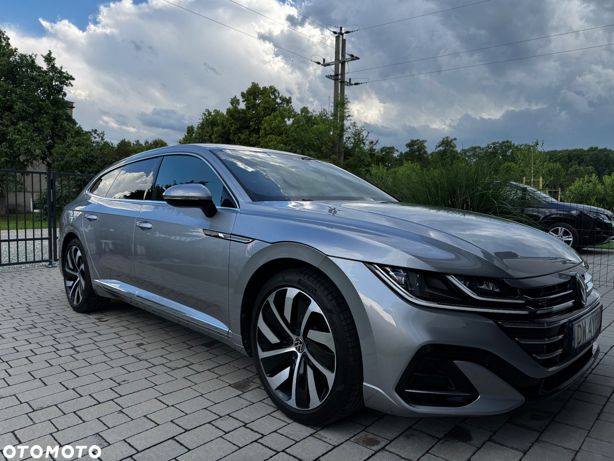 Volkswagen Arteon 2.0 TSI R-Line DSG - 2