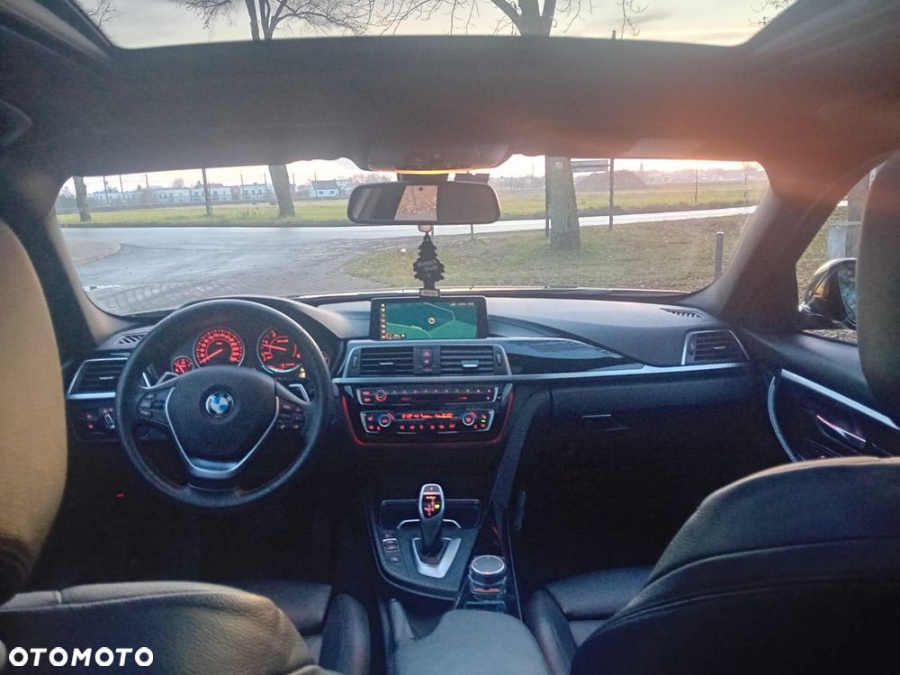 BMW Seria 3 320d Efficient Dynamics Sport Line shadow - 9