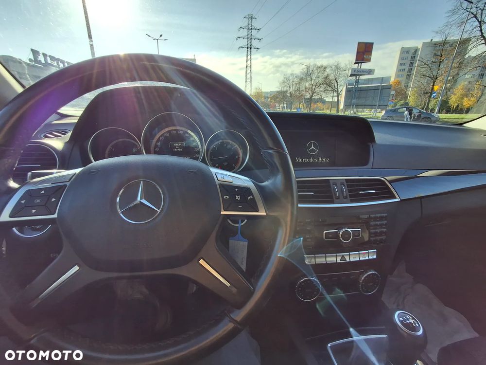 Mercedes-Benz Klasa C 220 CDI BlueEff Edition Elegance - 17