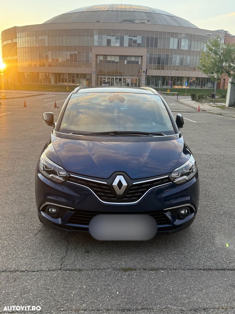 Renault Grand Scenic - 1