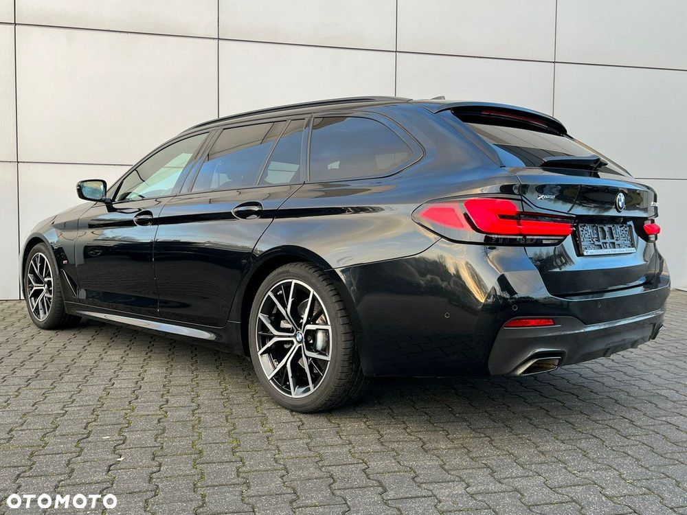 BMW Seria 5 520d xDrive M Sport Edition - 11