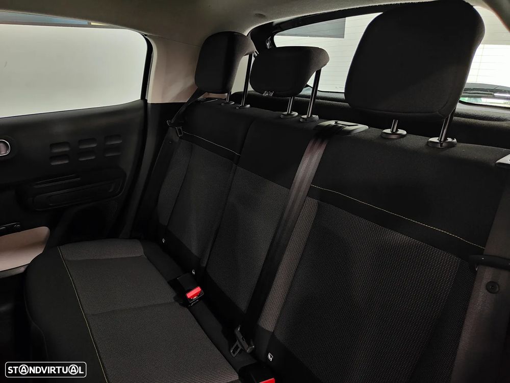 Citroën C3 1.2 PureTech Shine EAT6 - 33