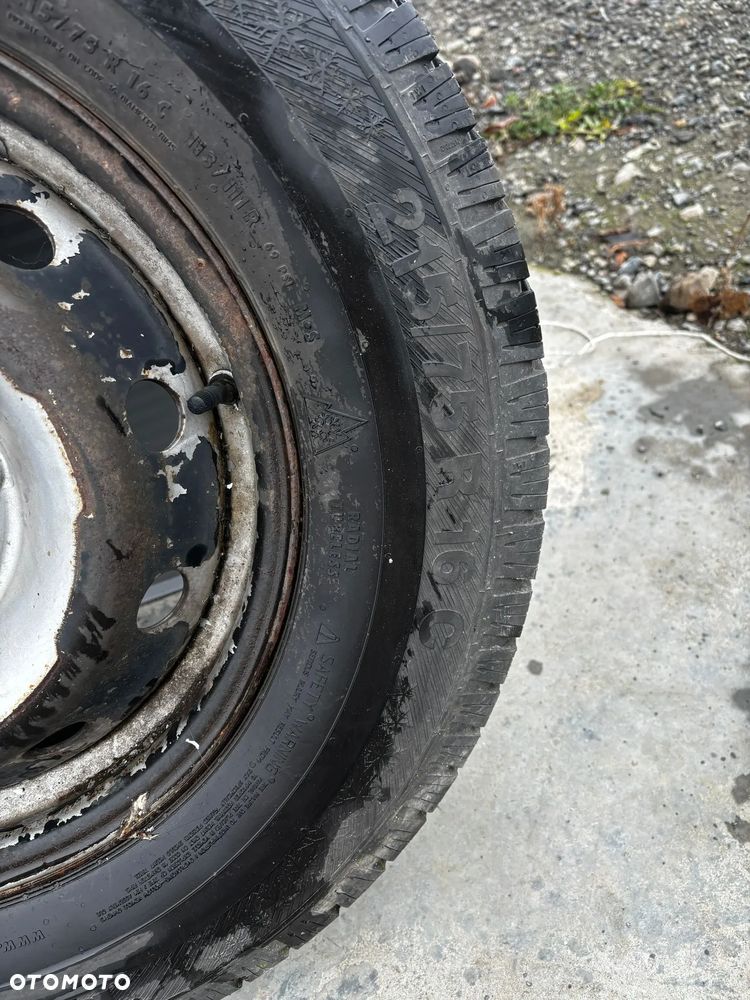 Koło zapasowe Iveco - Barum 215/75R16C - 2