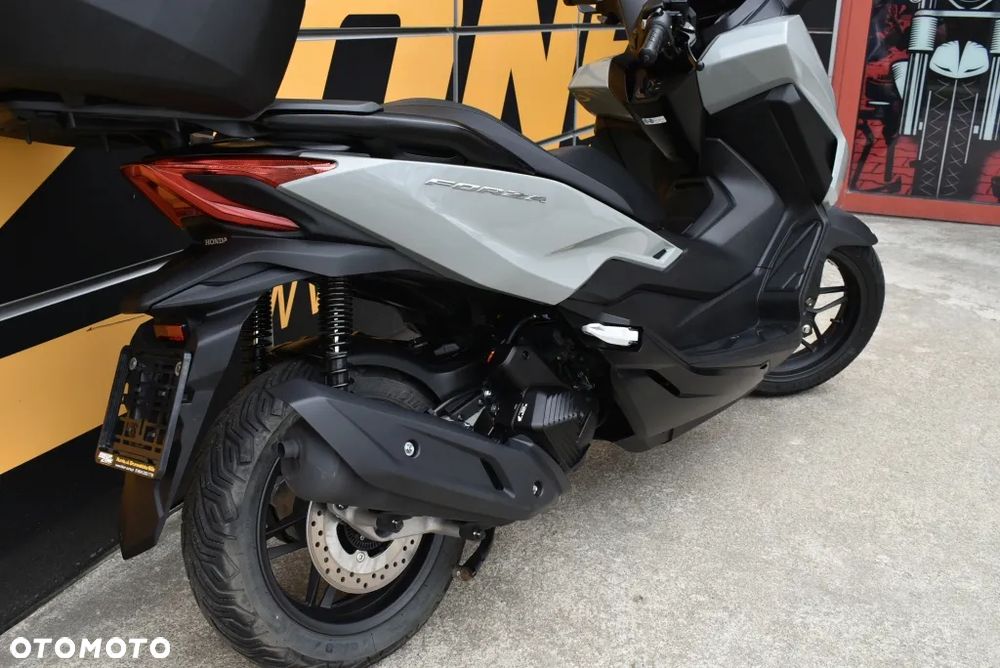 Honda NSS - 25