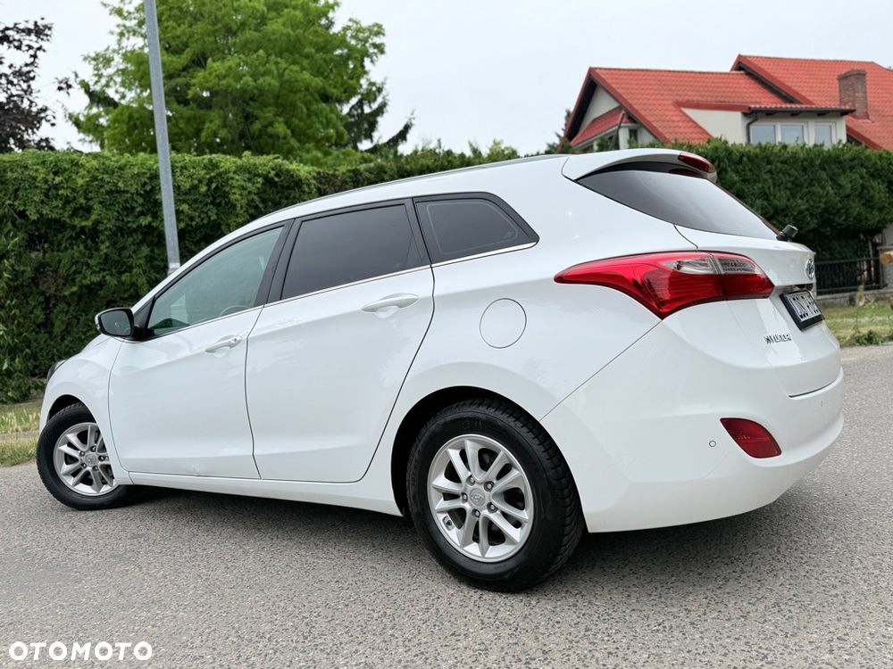 Hyundai i30 1.6 GDI Premium - 16