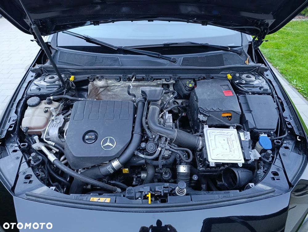 Mercedes-Benz CLA 200 AMG Line 7G-DCT - 9