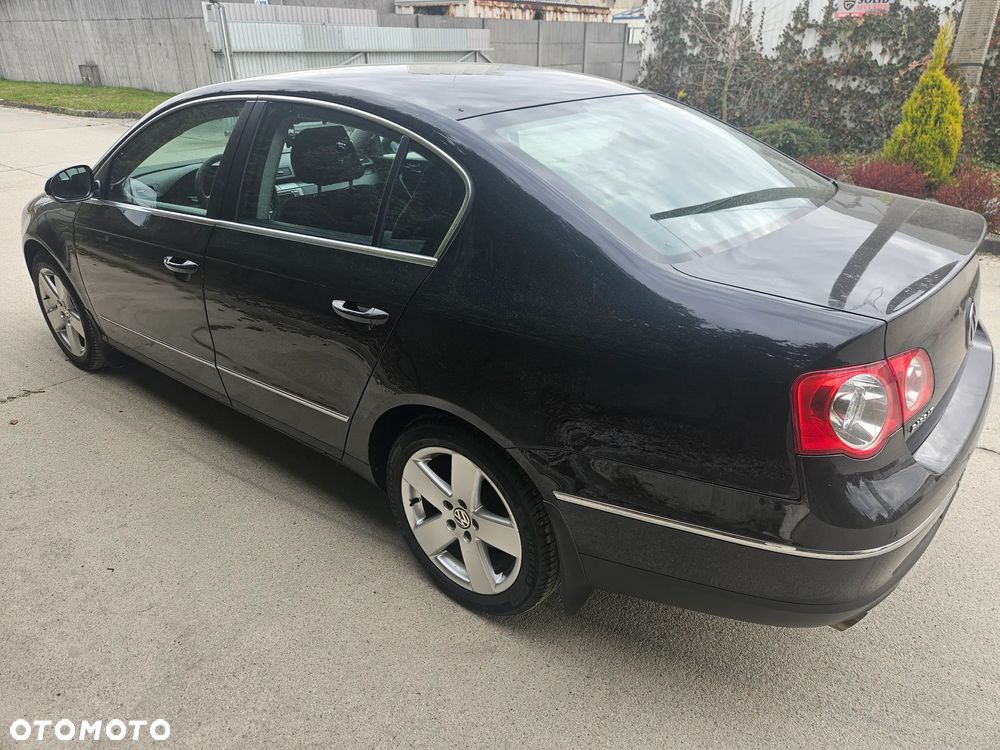 Volkswagen Passat 2.0 TDI DPF Comfortline - 8