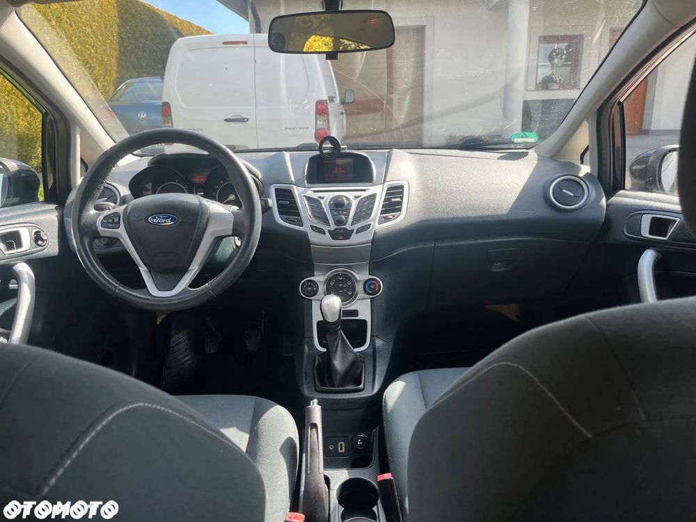 Ford Fiesta 1.25 Champions Edition - 13