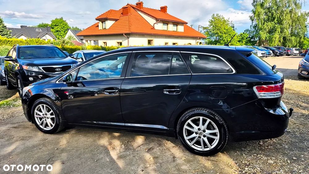 Toyota Avensis Touring Sports 1.8 Executive - 22