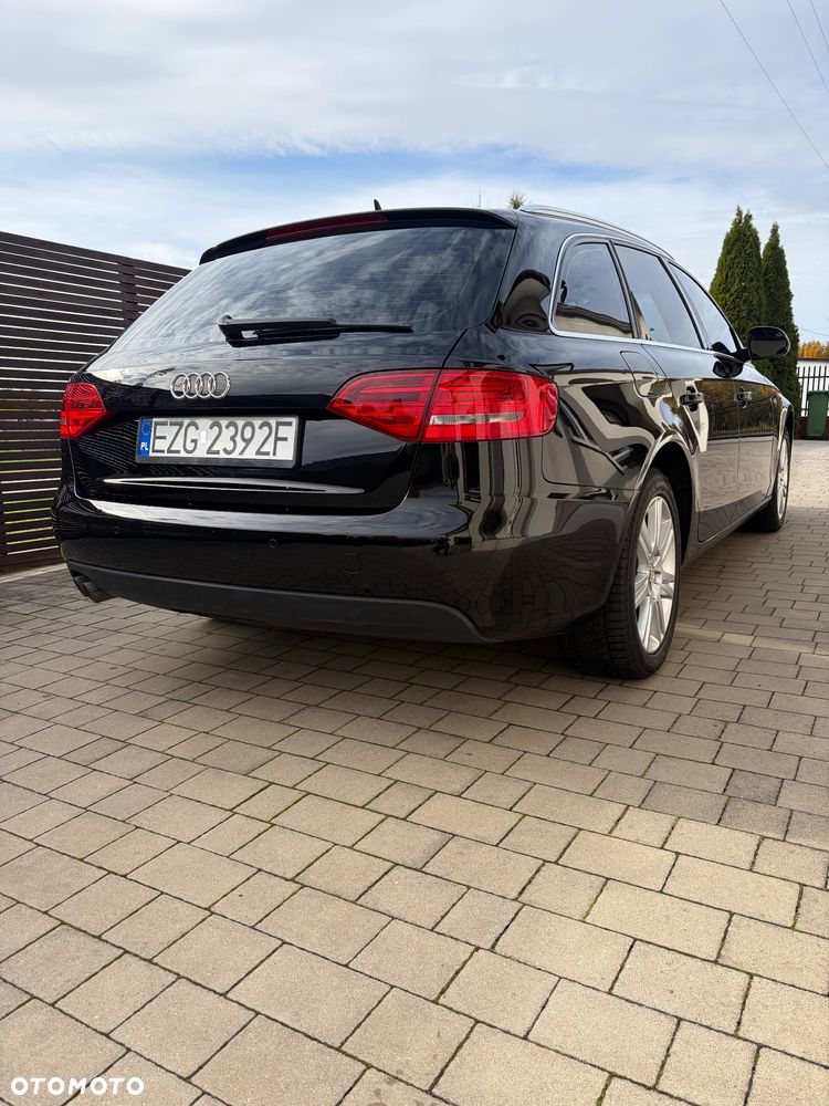 Audi A4 Avant - 10